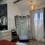 Chalet Du Roy Chassaignas Un Refuge Calme Et Romantique A 25 Min Des Grottes De Lascaux